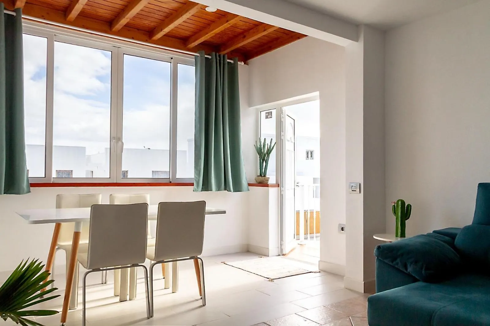 Apartmán Puerto Del Carmen Las Caracolas Acogedor Espacioso Y Luminoso Apartamento Cerca Del Mar
